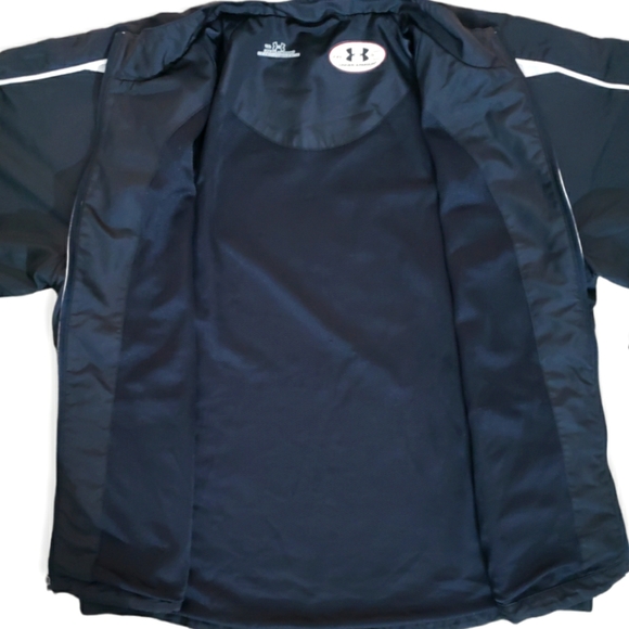 Boys UNDER ARMOUR Lightweight Zip up Jacket - Picture 3 of 5